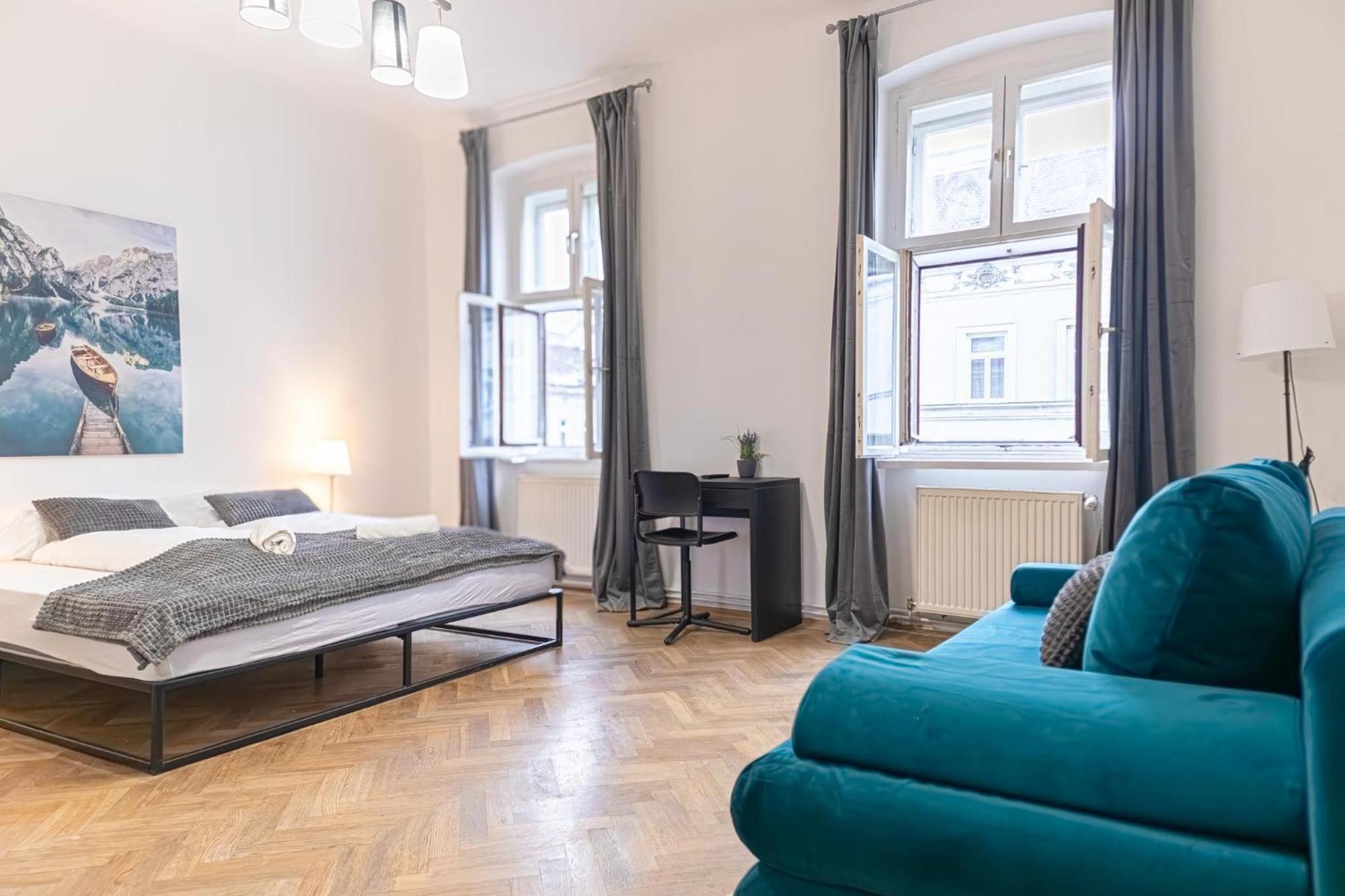 Spacious 2br -near Wiener Stadthalle Burggassewiener Well Located Wiedeń